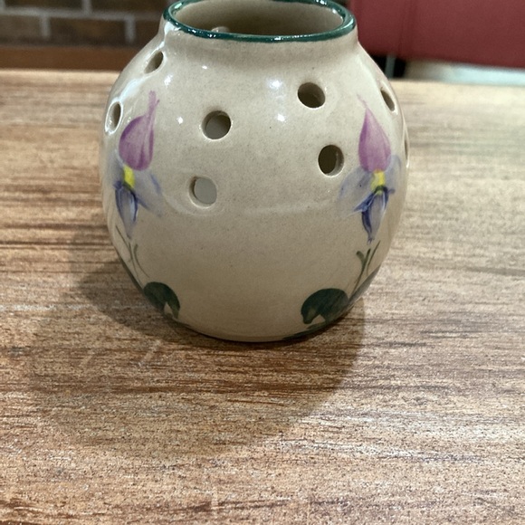 Little Vase - Picture 4 of 8